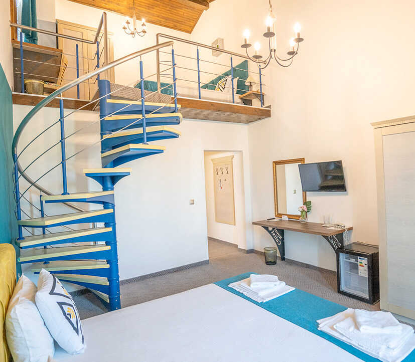 Family suite mini